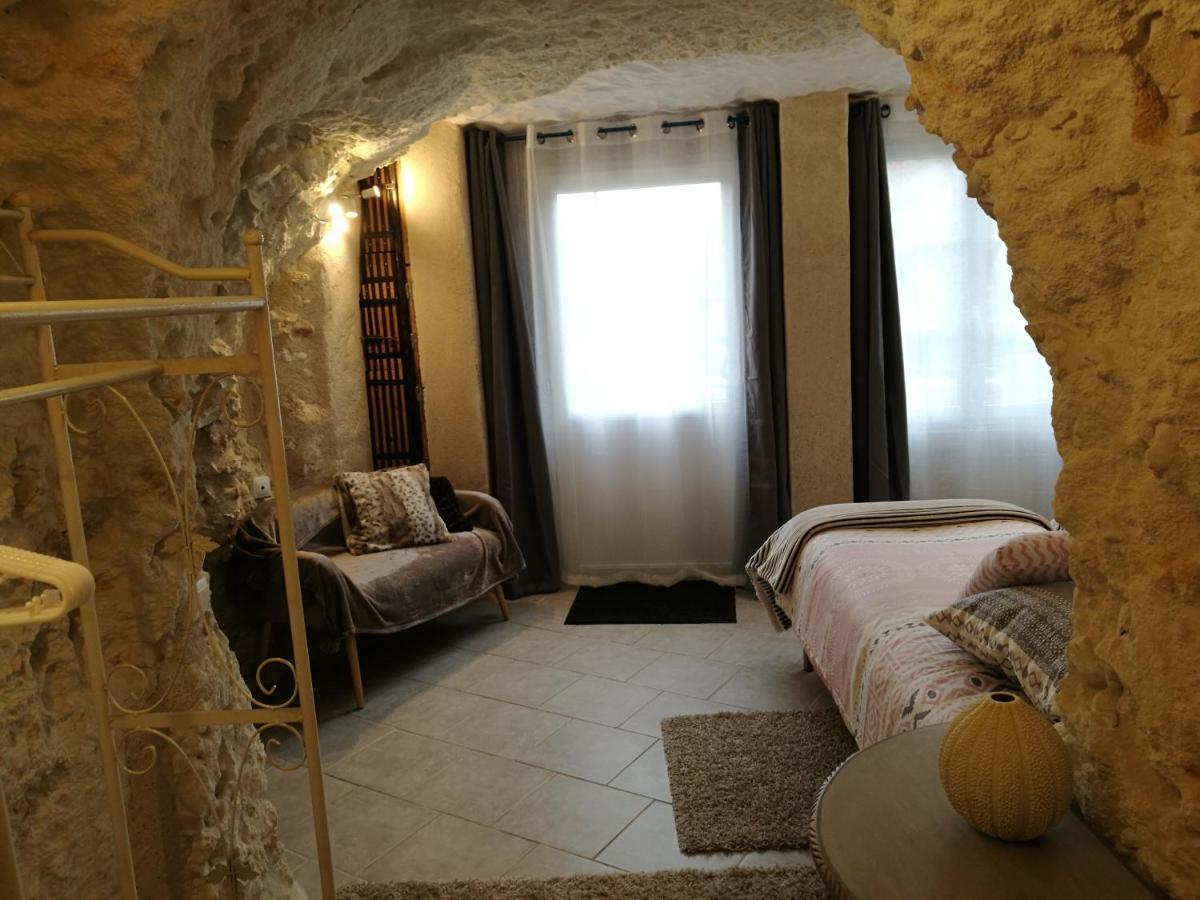 Caves Du Coteau 3 Bed & Breakfast Lunay Luaran gambar