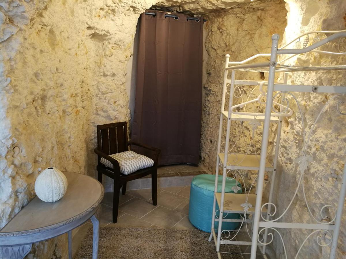 Caves Du Coteau 3 Bed & Breakfast Lunay Luaran gambar